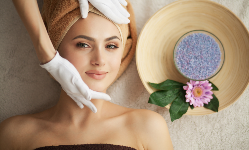 Medikal ve Klasik Cilt Bakımlarının Yanında HydraFacial, OxyGeneo ve Karbon Peeling